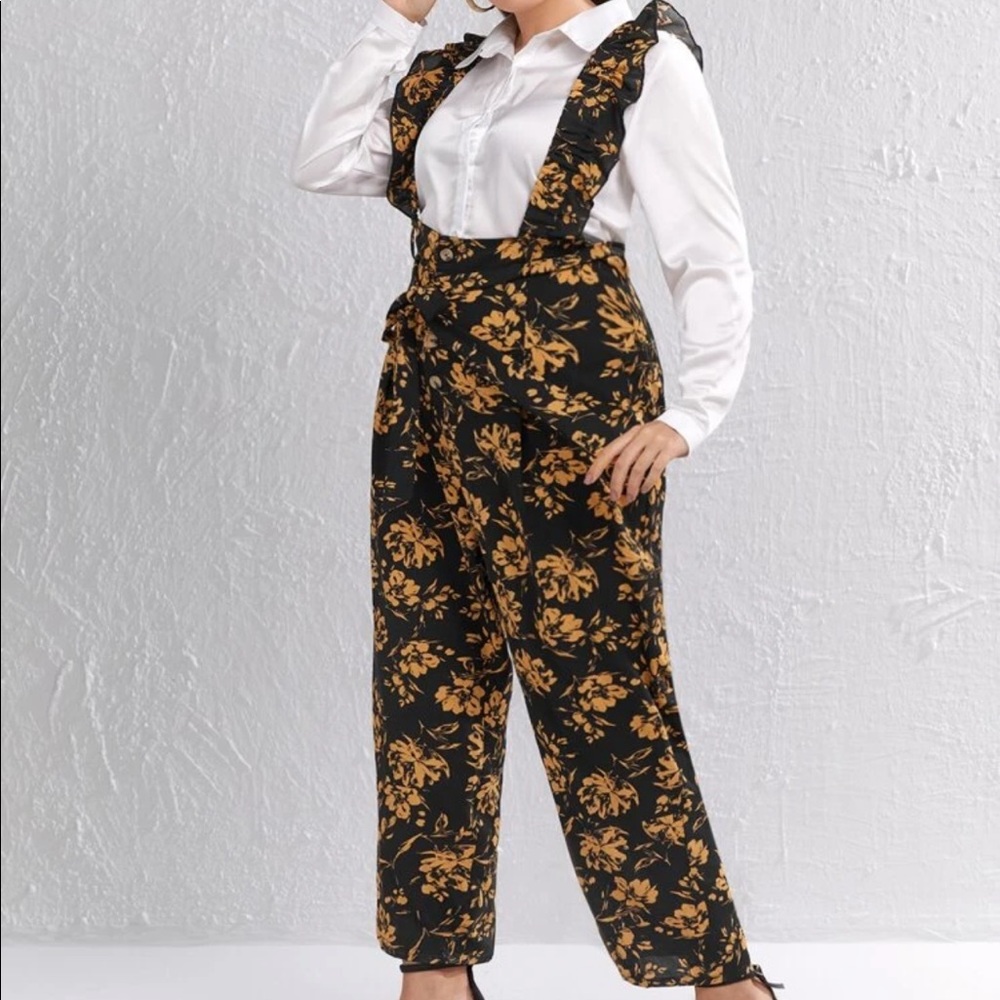 Jumpsuit - Picture 2 of 7
